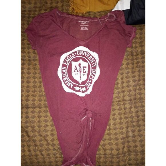 American eagle tshirt  - Picture 1 of 3